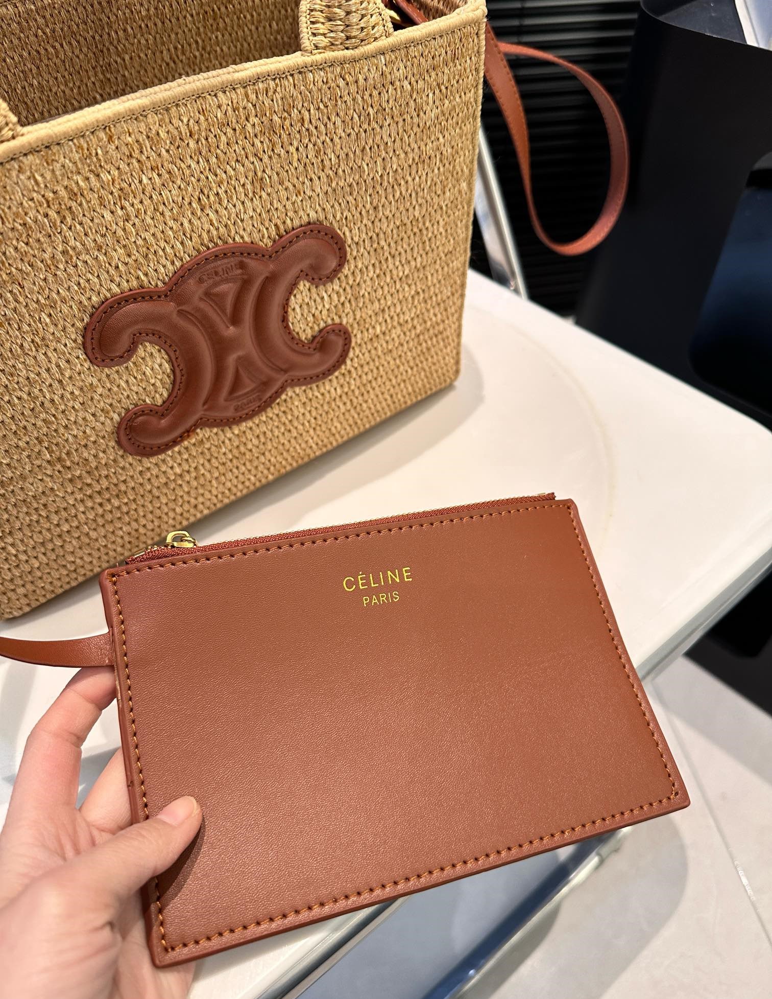 CE SMALL CABAS THAIS IN RAFFIA AND CALFSKIN TAN 27CM 116302FF7 04LU