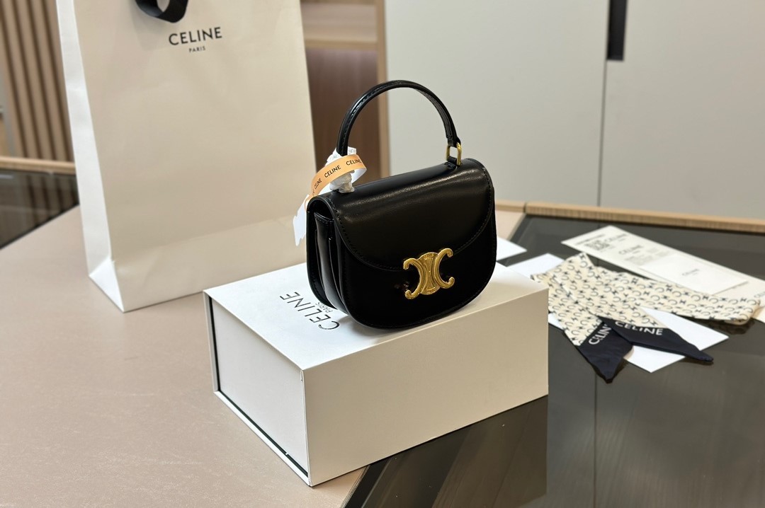 CE MINI BESACE CLEA IN SHINY CALFSKIN BLACK 15CM 10L063ETZ 38NO