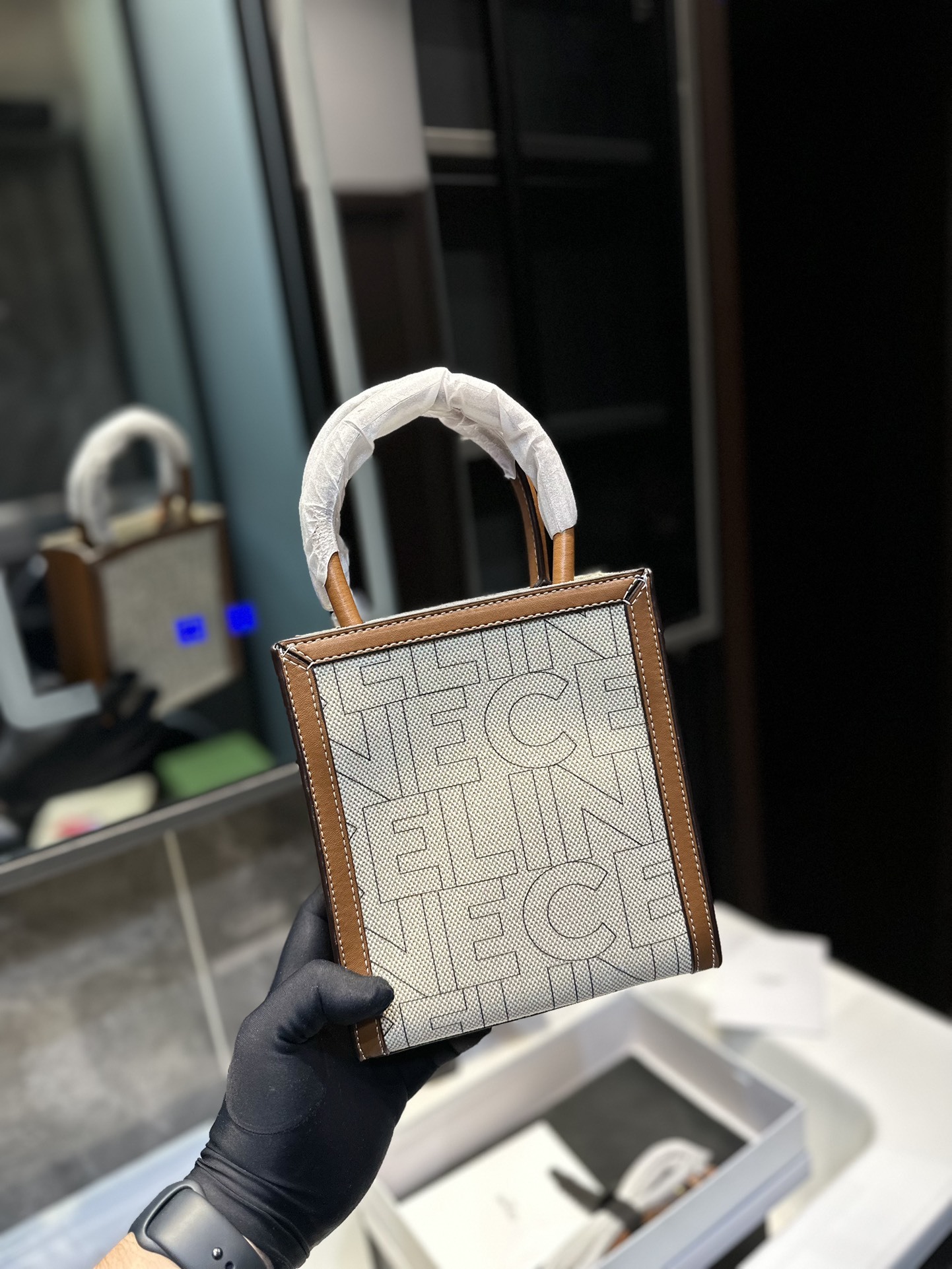 CE MINI VERTICAL CABAS CE IN TEXTILE WITH CE ALL OVER PRINT NATURAL TAN 21CM 193302EUK 02NT