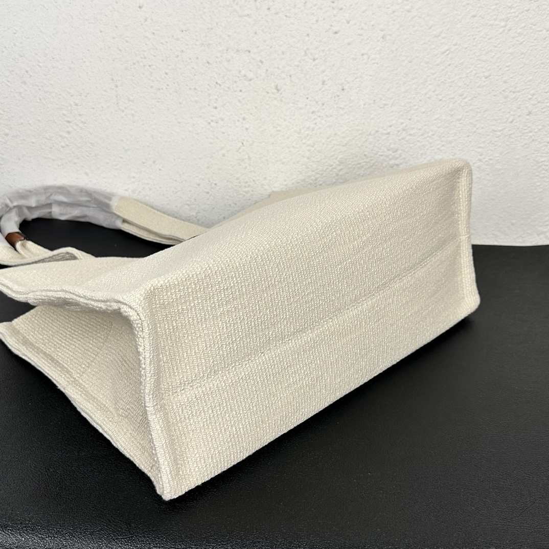 CE LARGE CABAS THAIS IN TEXTILE WITH JACQUARD IN WHITE 41CM