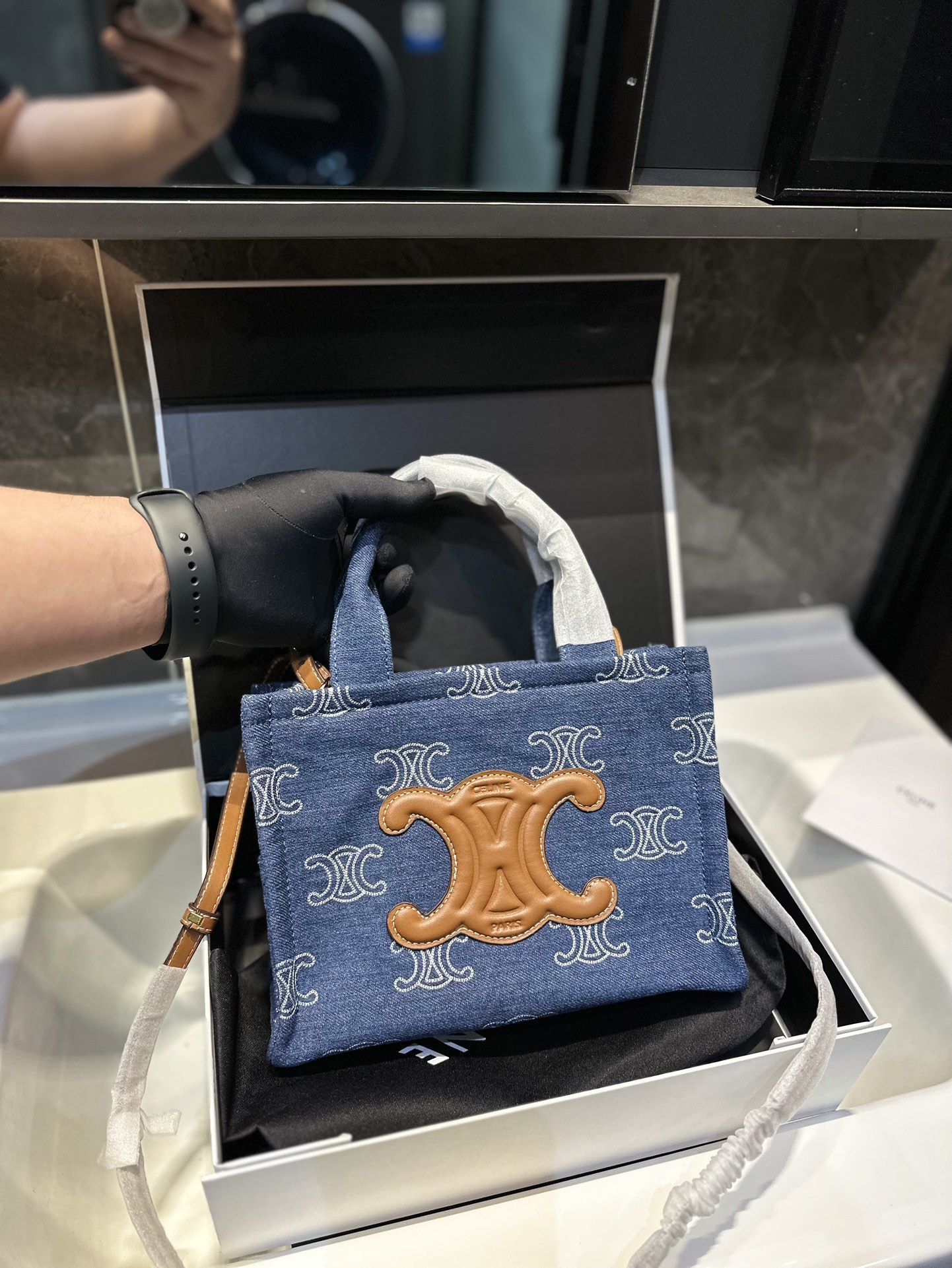 CE TRIOMPHE SMALL CABAS THAIS IN DENIM NAVY 25CM 199162FED 07AT