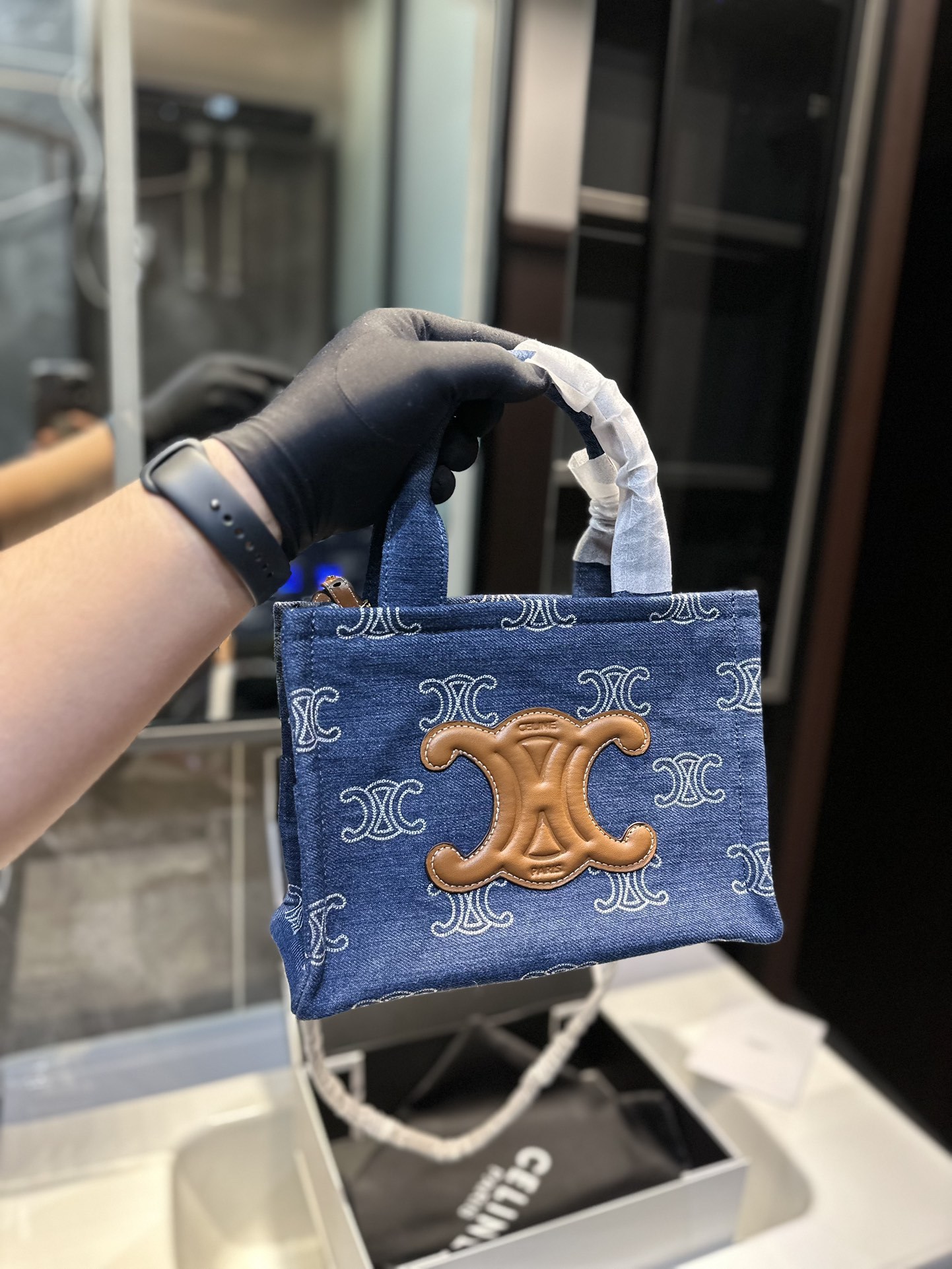 CE TRIOMPHE SMALL CABAS THAIS IN DENIM NAVY 25CM 199162FED 07AT