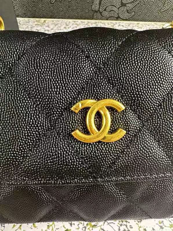 CC PEARL CRUSH WALLET ON CHAIN WOC BLACK 18CM