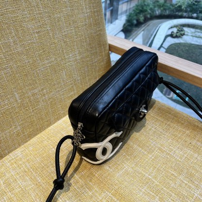 CC CAMBON CAMERA BAG QUILTED LEATHER BLACK 26CM