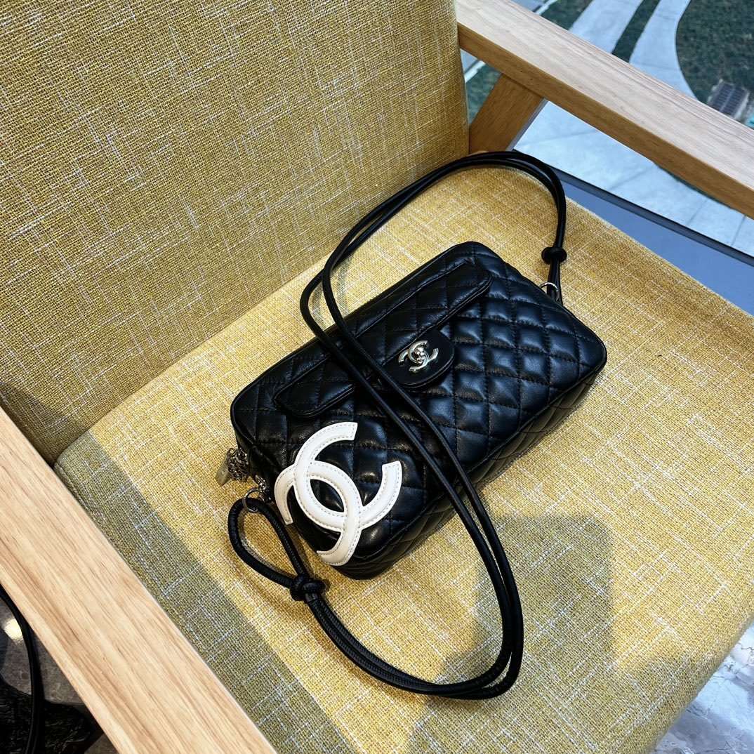 CC CAMBON CAMERA BAG QUILTED LEATHER BLACK 26CM