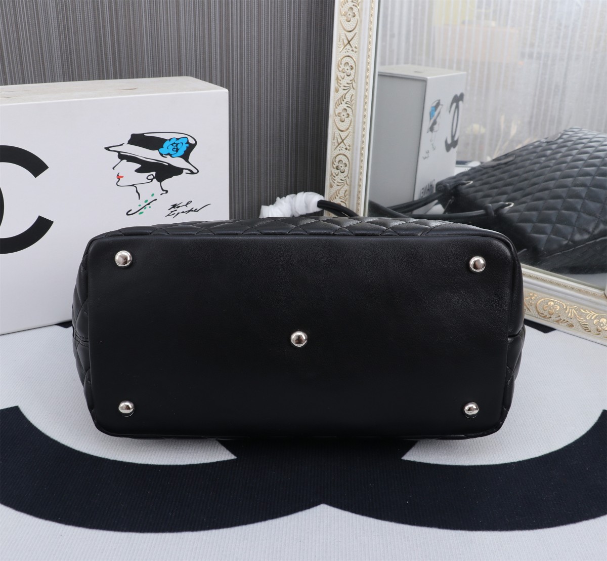 CC CALFSKIN QUILTED LARGE CAMBON TOTE BLACK 41CM