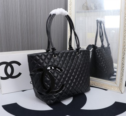 CC CALFSKIN QUILTED LARGE CAMBON TOTE BLACK 41CM
