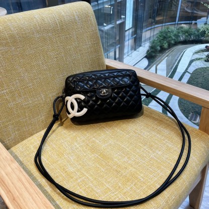 CC CAMBON CAMERA BAG QUILTED LEATHER BLACK 26CM