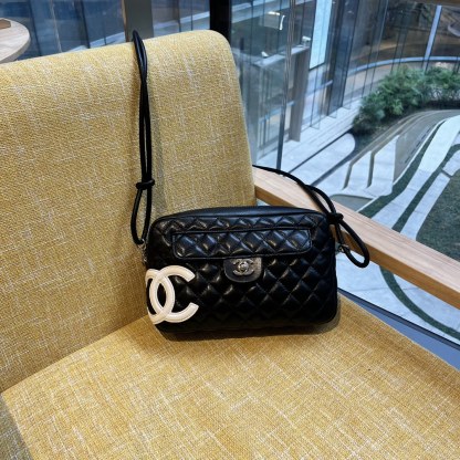 CC CAMBON CAMERA BAG QUILTED LEATHER BLACK 26CM
