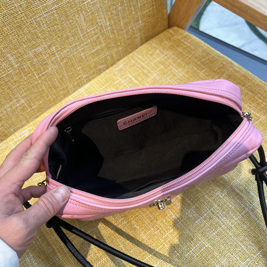 CC CAMBON CAMERA BAG QUILTED LEATHER PINK 26CM