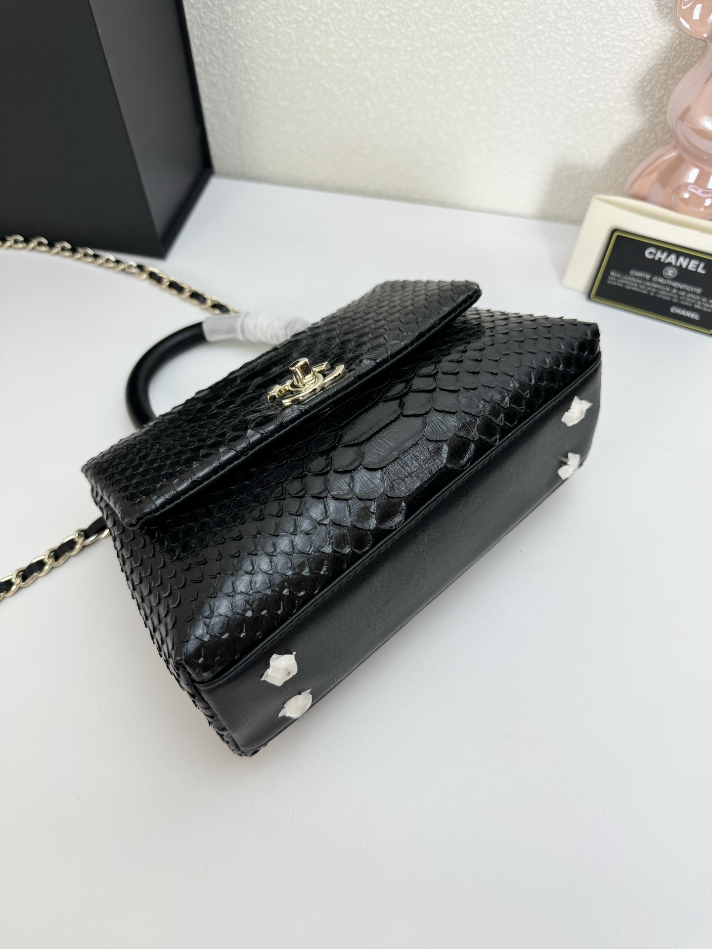 CC TRENDY CC TOP HANDLE BAG PYTHON BLACK 23CM