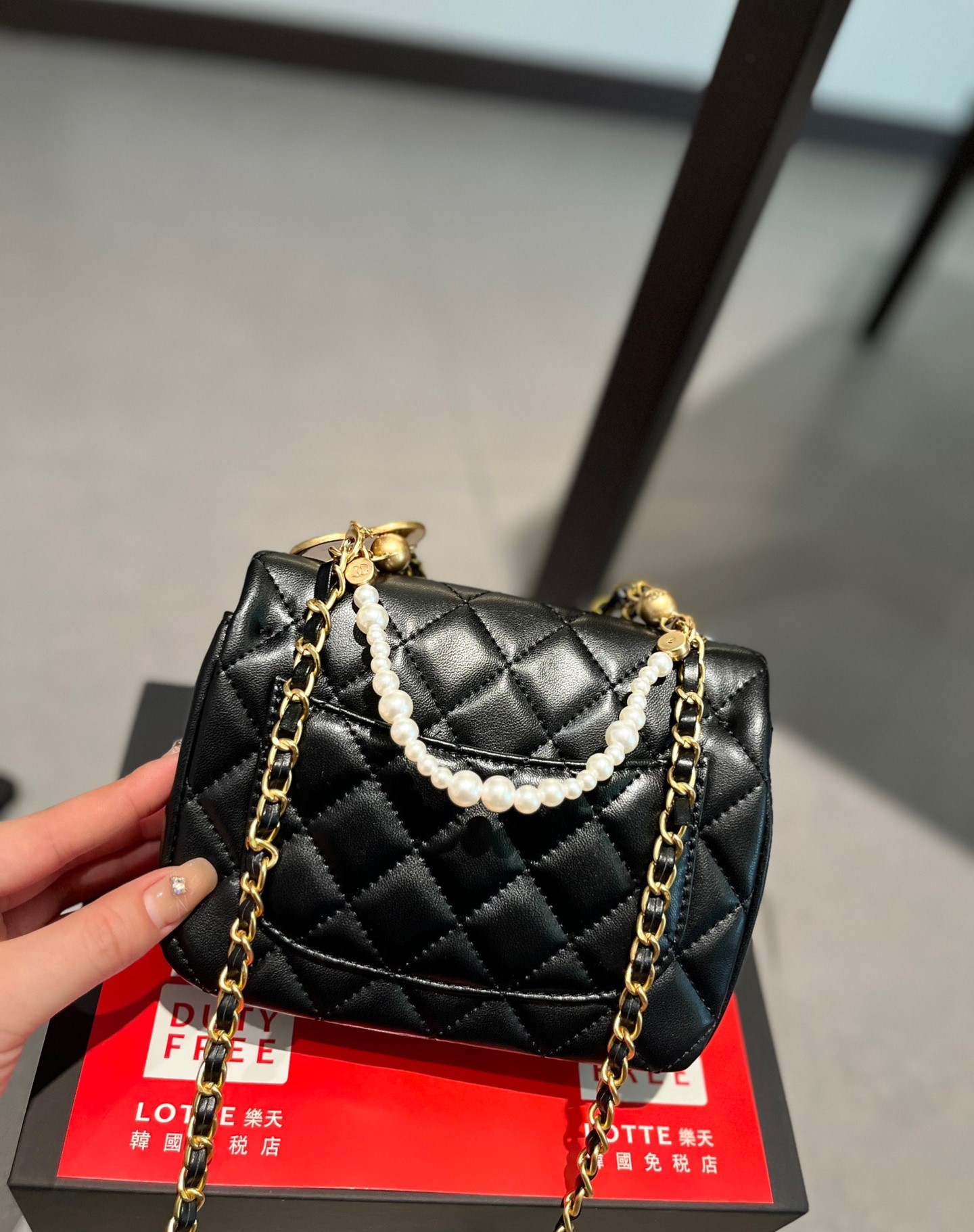 CC MINI FLAP BAG BLACK 17CM AS4385 B15773 94305