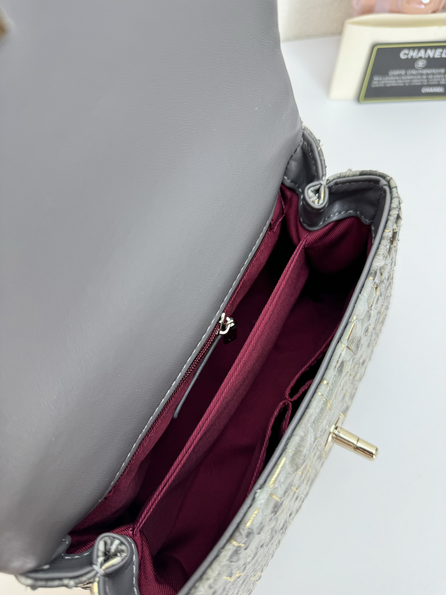 CC TRENDY CC TOP HANDLE BAG PYTHON GRAY 23CM