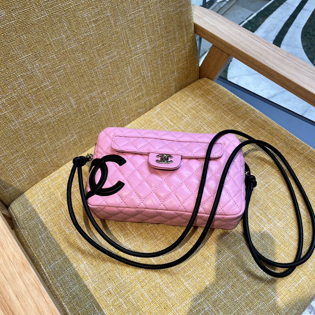 CC CAMBON CAMERA BAG QUILTED LEATHER PINK 26CM