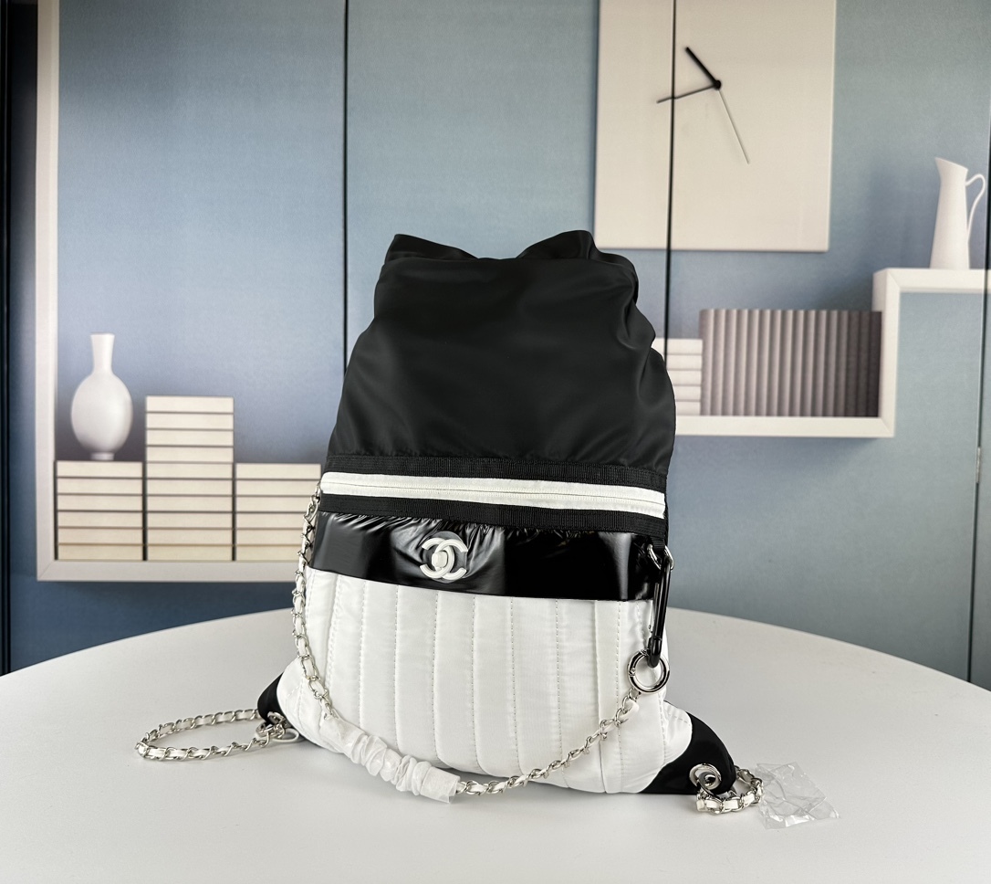 CC COCO SPORT BACKPACK NYLON BLACK WHITE 41CM