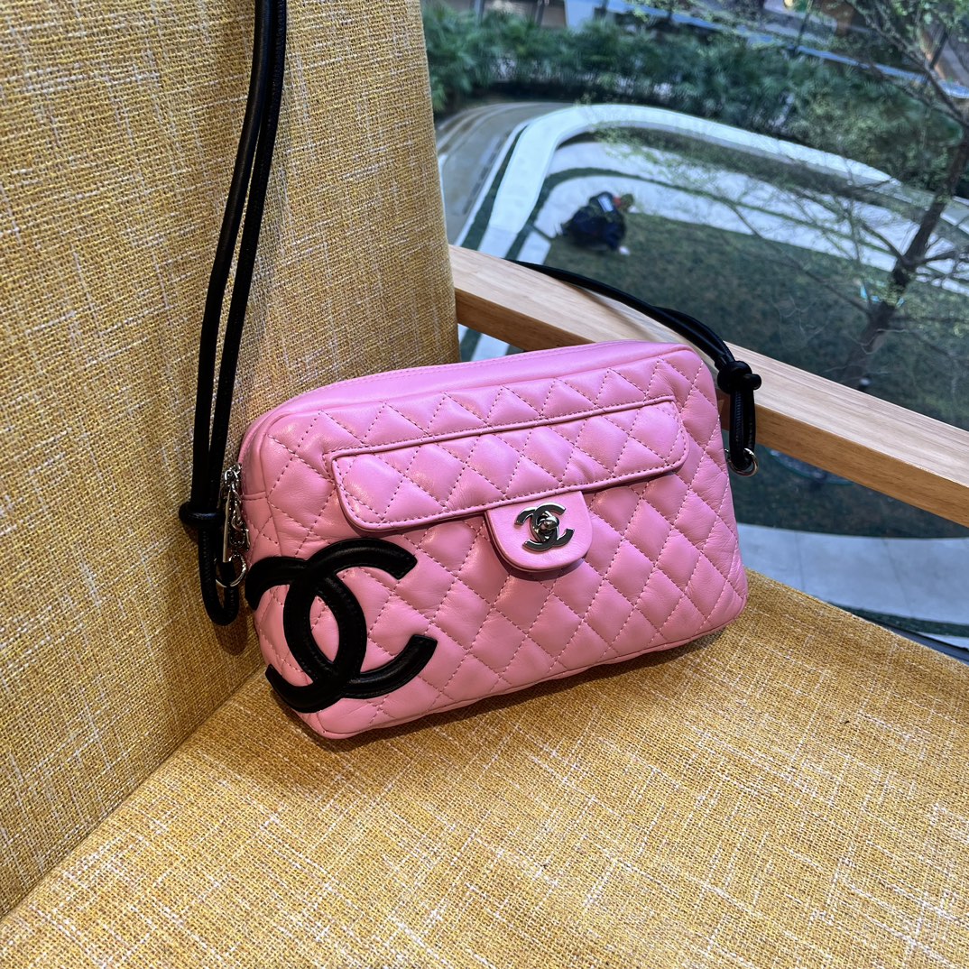 CC CAMBON CAMERA BAG QUILTED LEATHER PINK 26CM