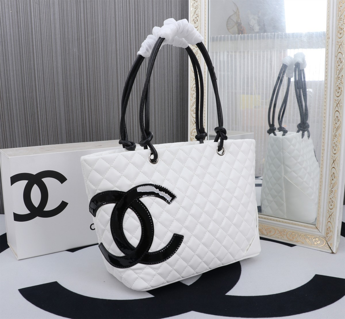 CC CALFSKIN QUILTED LARGE CAMBON TOTE BLACK WHITE 41CM