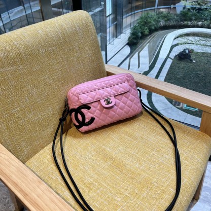 CC CAMBON CAMERA BAG QUILTED LEATHER PINK 26CM