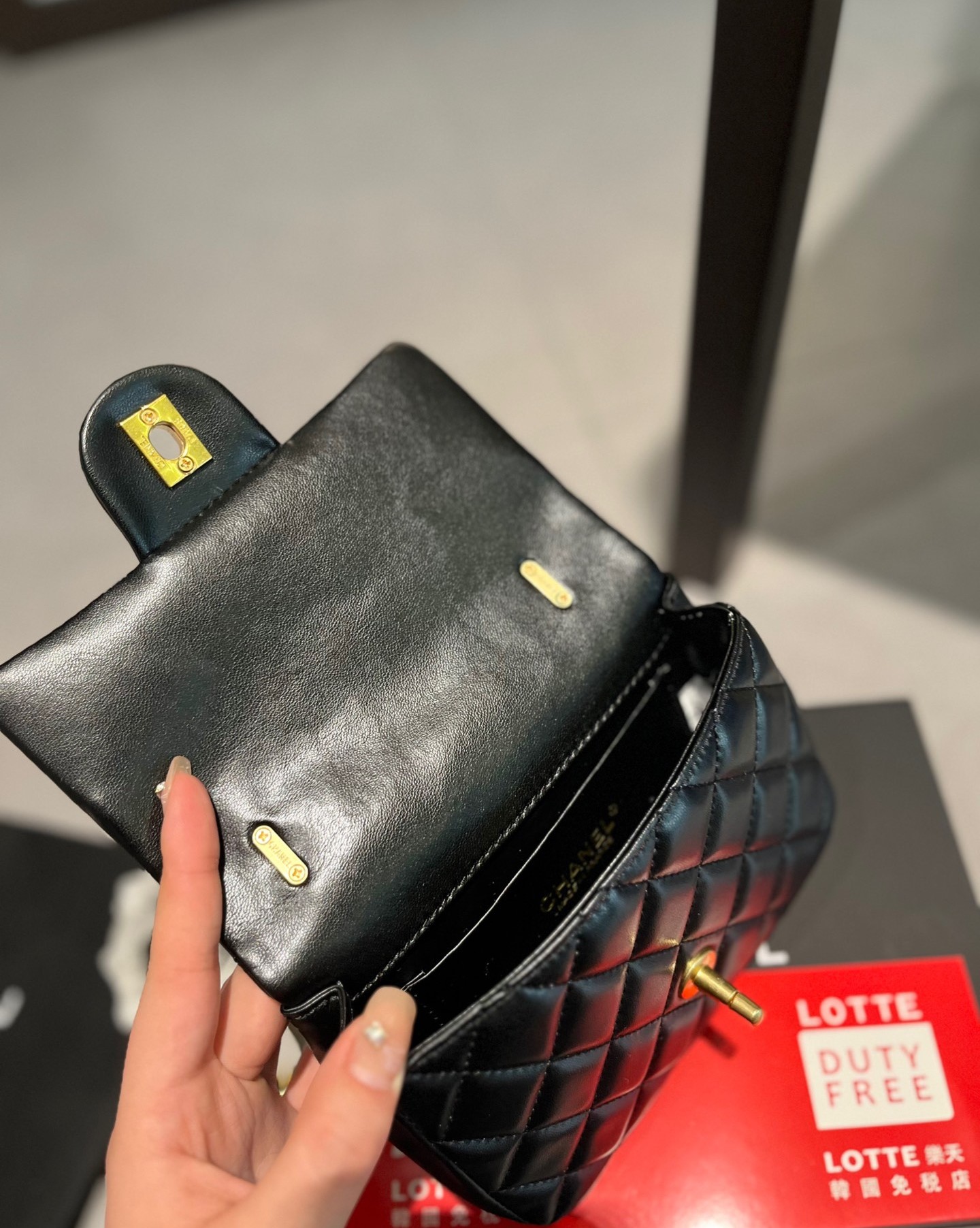 CC MINI FLAP BAG BLACK 17CM AS4385 B15773 94305