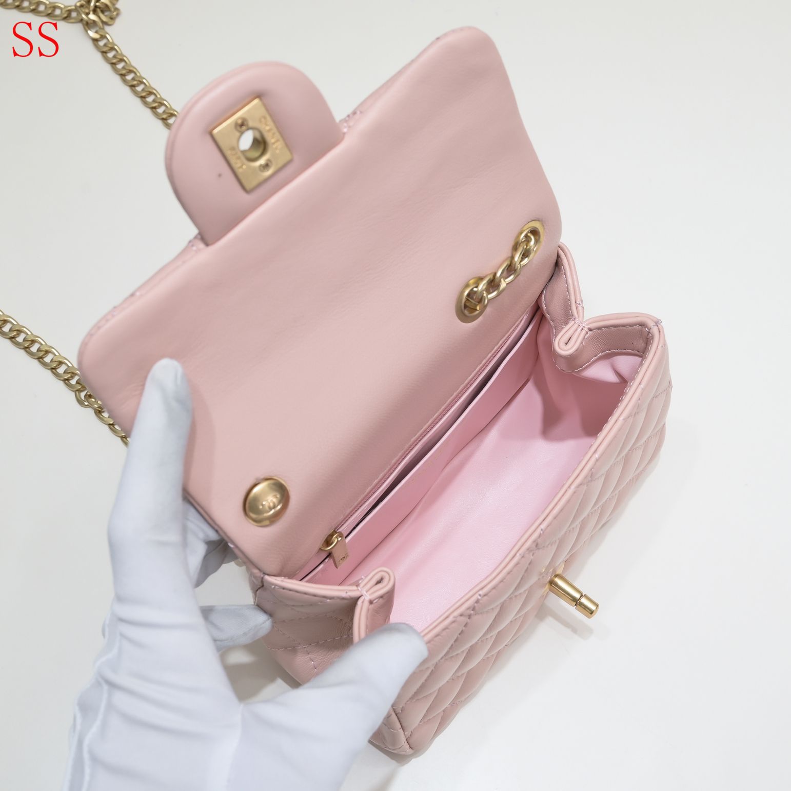 CC MINI FLAP BAG WITH FLOWER CHAIN BEIGE 18CM