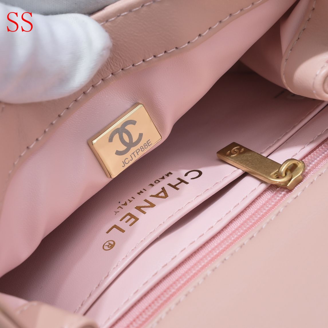 CC MINI FLAP BAG WITH FLOWER CHAIN BEIGE 18CM