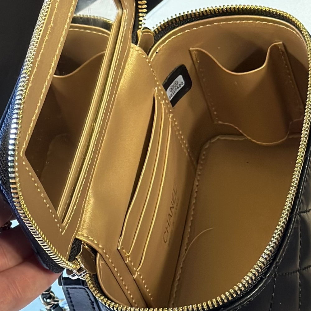 CC CLUTCH WITH CHAIN LAMBSKIN BLACK 16CM AP4046 B17687 94305