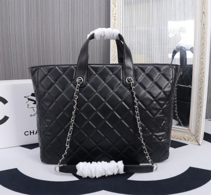 CC ULTRA POCKET TOTE BLACK 37CM