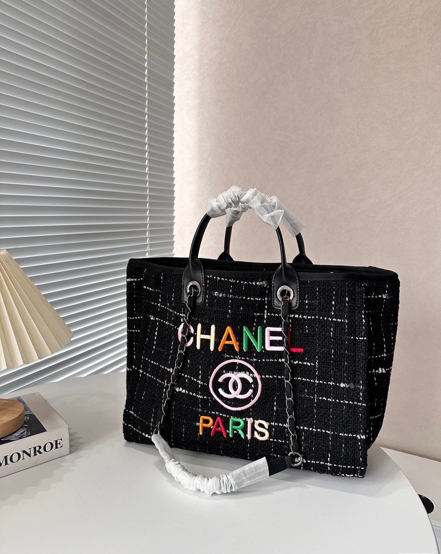 CC TWEED MEDIUM DEAUVILLE  TOTE BLACK MULTICOLOR 37CM