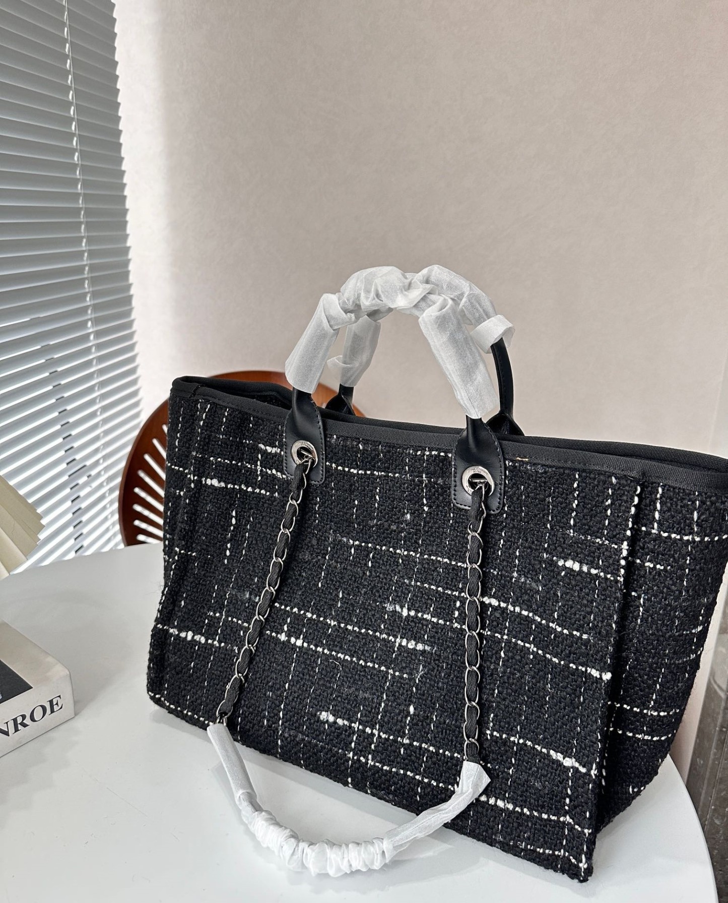 CC TWEED MEDIUM DEAUVILLE  TOTE BLACK MULTICOLOR 37CM