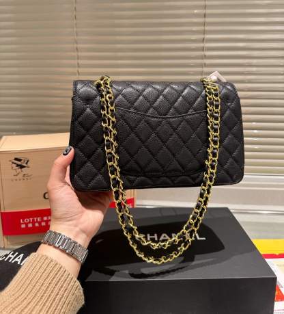 CC MEDIUM CLASSIC FLAP BAG GOLD HARDWARE BLACK 26CM A01113