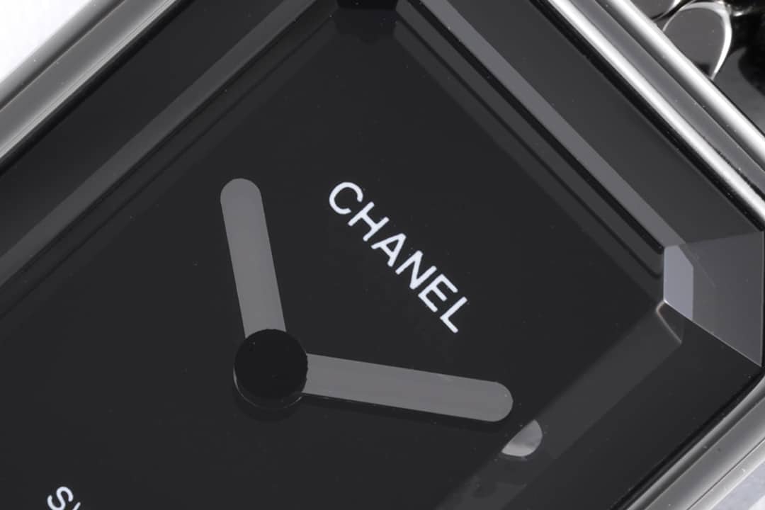 CHANEL PREMIERE ICONIC CHAIN WATCH 26MM H7022