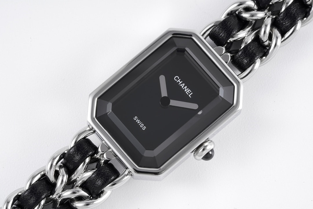 CHANEL PREMIERE ICONIC CHAIN WATCH 26MM H7022