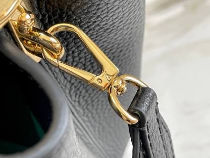 M59066 M48865 Capucines BB Shoulder Handbag black