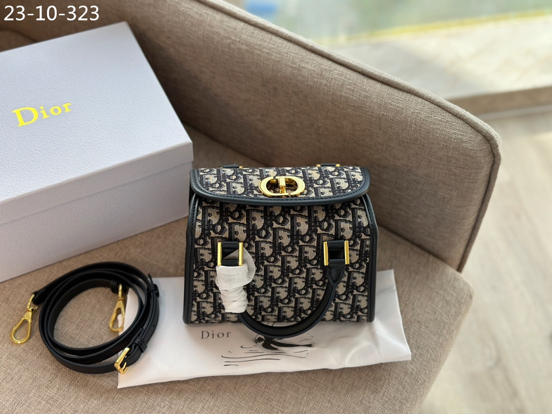 DOR SMALL BOSTON BAG BLUE OBLIQUE EMBROIDERY 20CM M8671UZAXM928