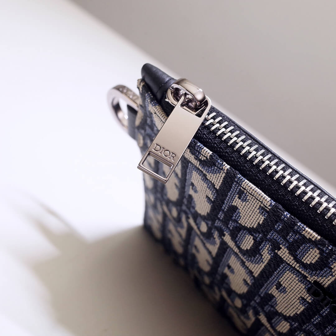 DO 313 oblique-dark blue/navy blue