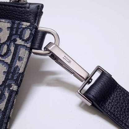 DO 313 oblique-dark blue/navy blue
