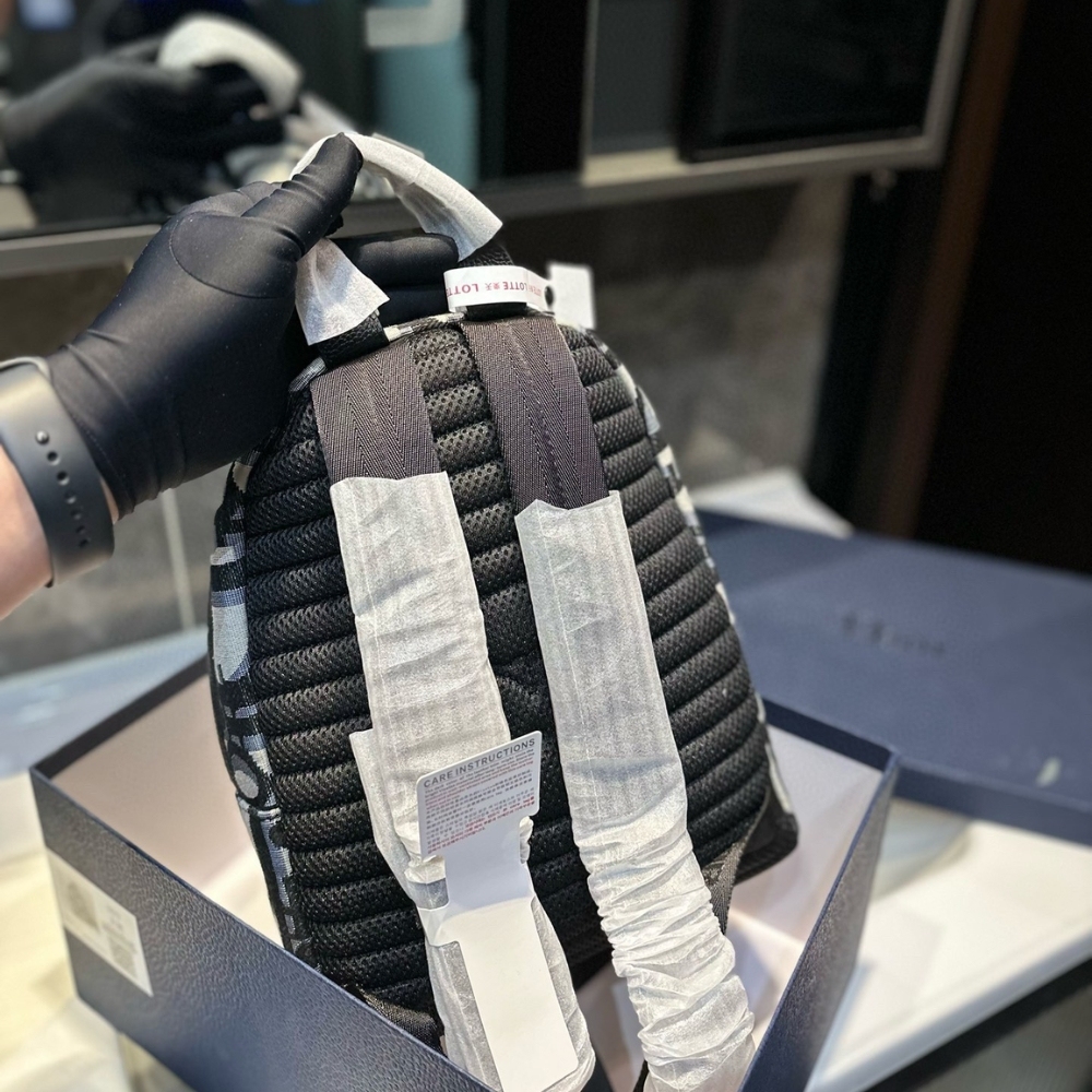 DOR RIDER BACKPACK BEIGE BLACK 32CM 1ESBA088YXL H27E