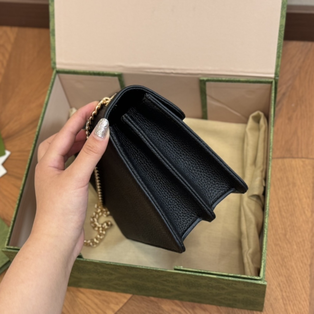 GG INTERLOCKING LEATHER CHAIN CROSSBODY BAG BLACK 20CM