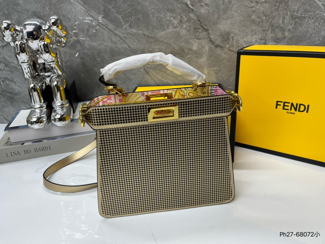 FD PEEKABOO ISEEU MEDIUM FENDACE BAG GOLD 24CM