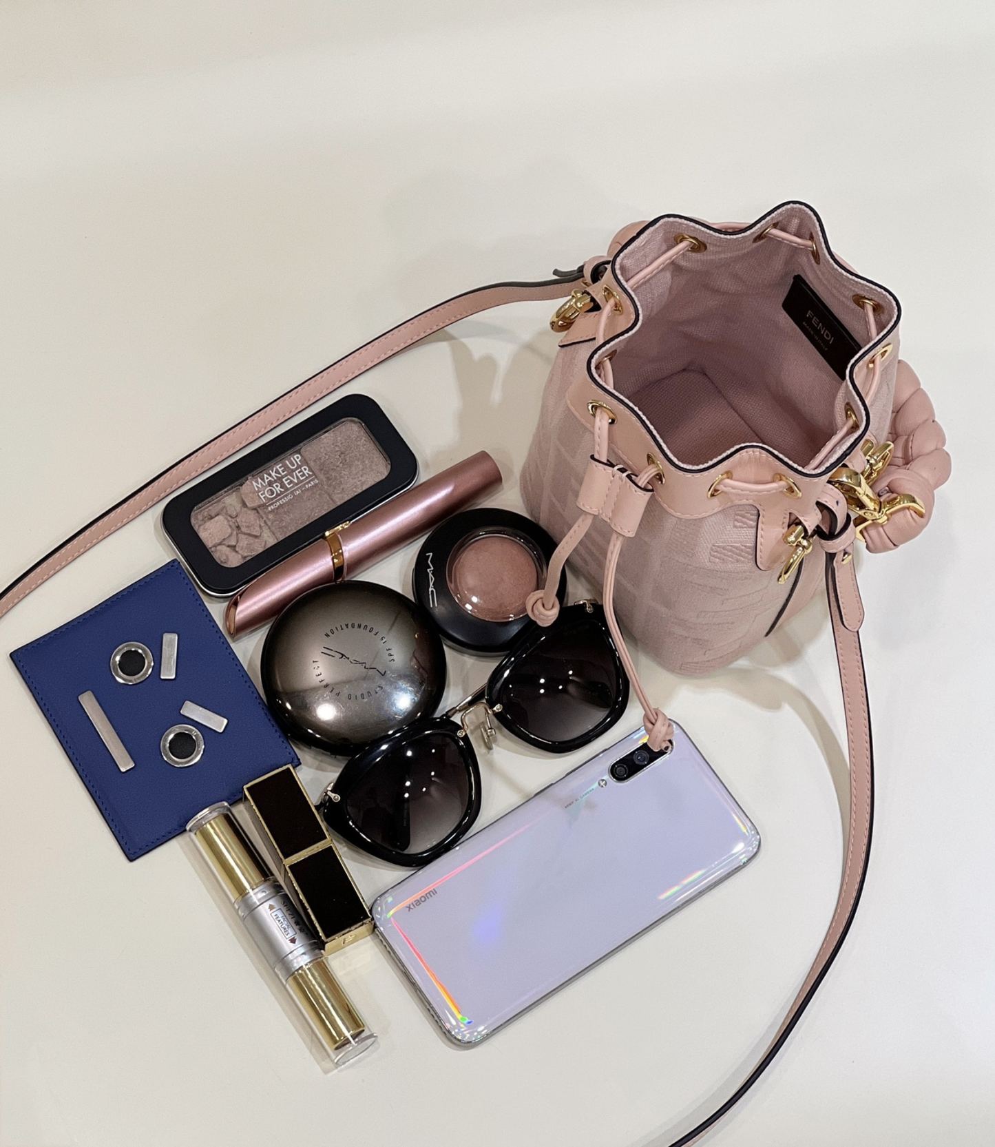 FD MON TRESOR PINK FF CANVAS MINI BAG 18CM 8BS010AKKWF0J2F