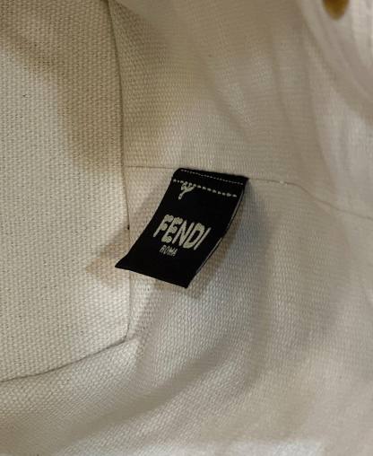 FD MON TRESOR WHITE FF CANVAS MINI BAG 18CM 8BS010AKKWF0K7E