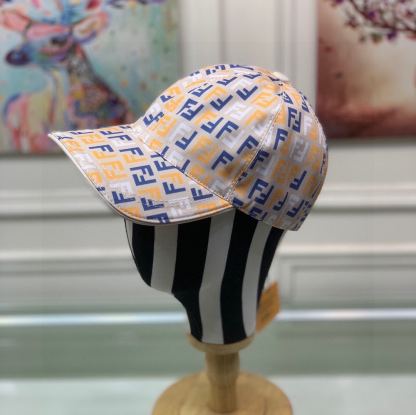 FD FF MOTIF MULTICOLOR CAP BEIGE