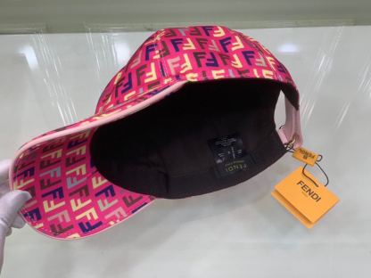 FD FF MOTIF MULTICOLOR CAP PINK