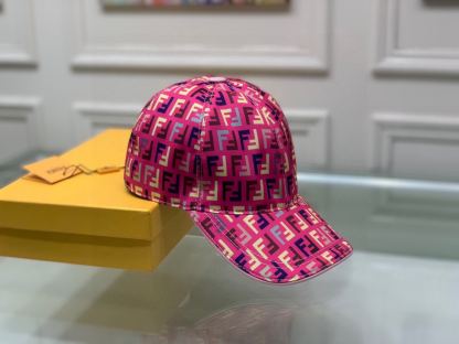 FD FF MOTIF MULTICOLOR CAP PINK