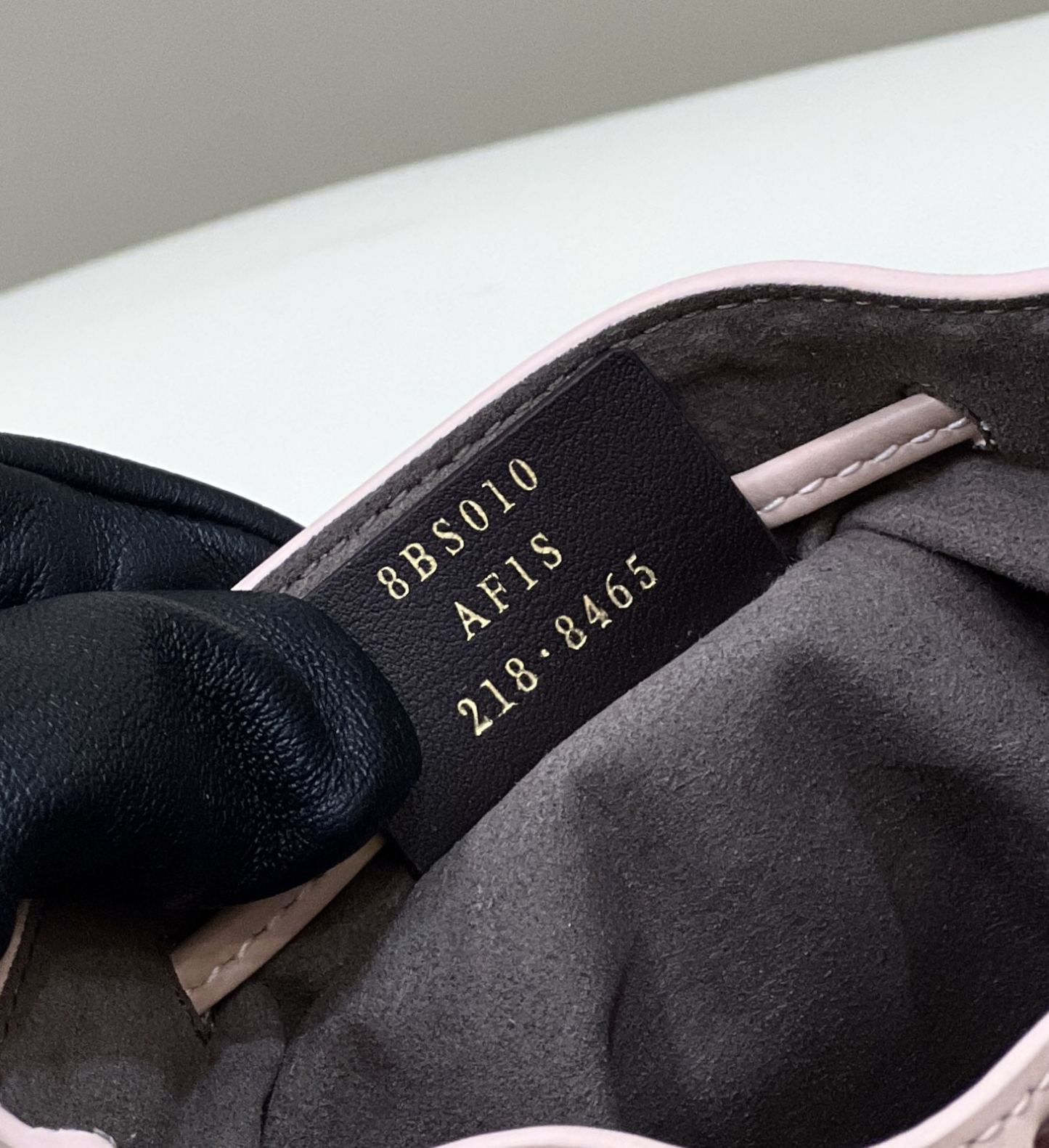 FD MON TRESOR FD BUCKET BAG IN SHEEPSKIN WITH FF LOGO PINK