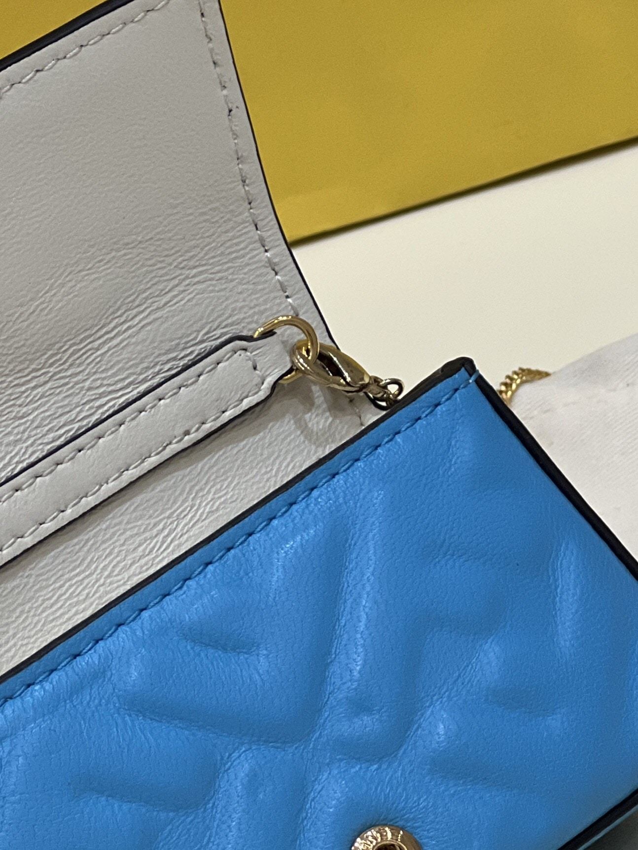 FD NANO BAGUETTE CHARM BLUE 10CM