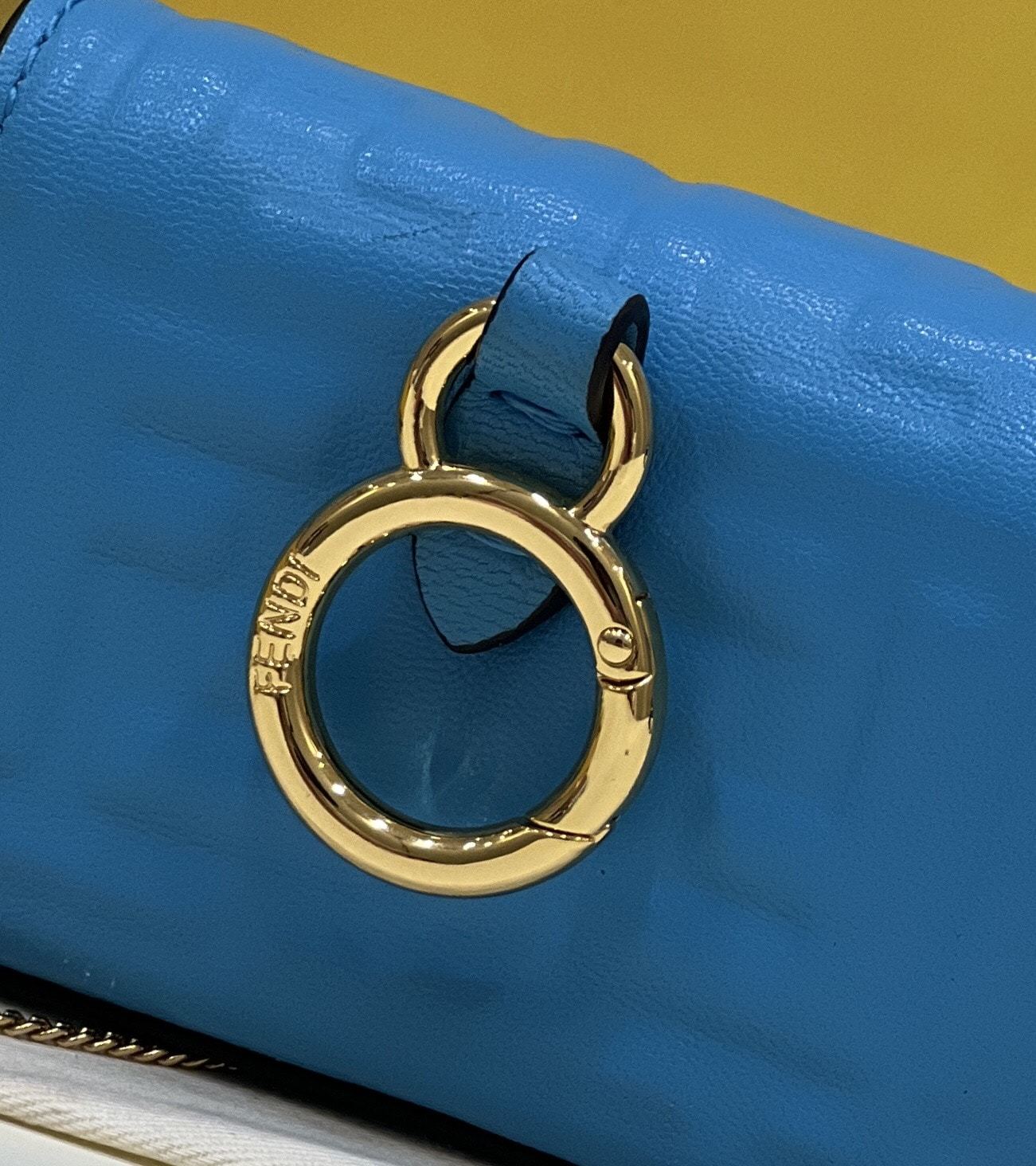 FD NANO BAGUETTE CHARM BLUE 10CM