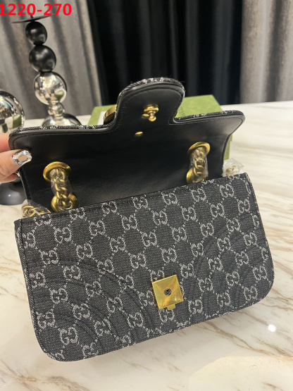 GG MARMONT MATELASSE SHOULDER BAG BLACK 26CM