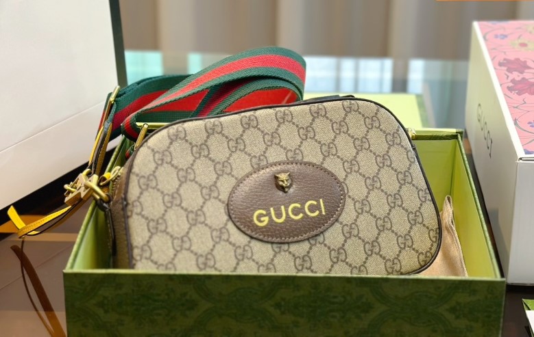 GG NEO VINTAGE GG SUPREME MESSENGER BAG 24CM ‎476466 K9GVT 8856