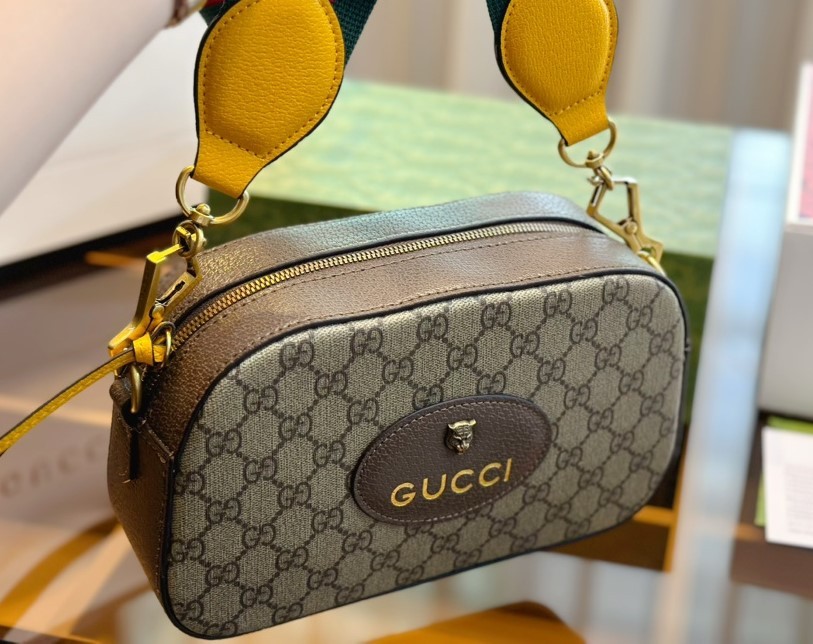 GG NEO VINTAGE GG SUPREME MESSENGER BAG 24CM ‎476466 K9GVT 8856